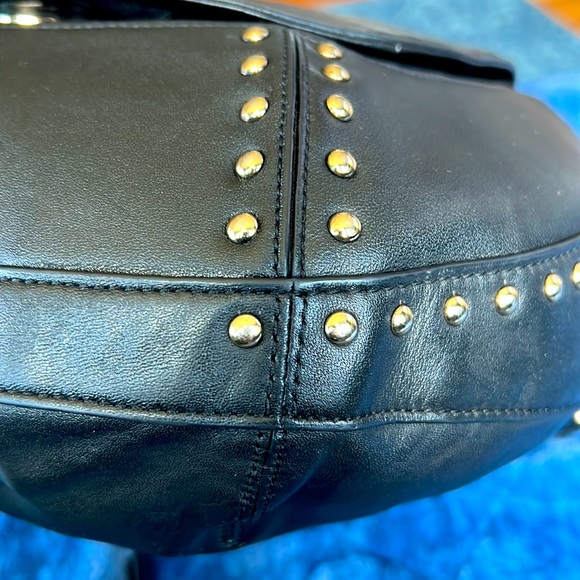 Coach CIRCLE HOBO IN STUDDED CALF LEATHER - Picture 5 of 11